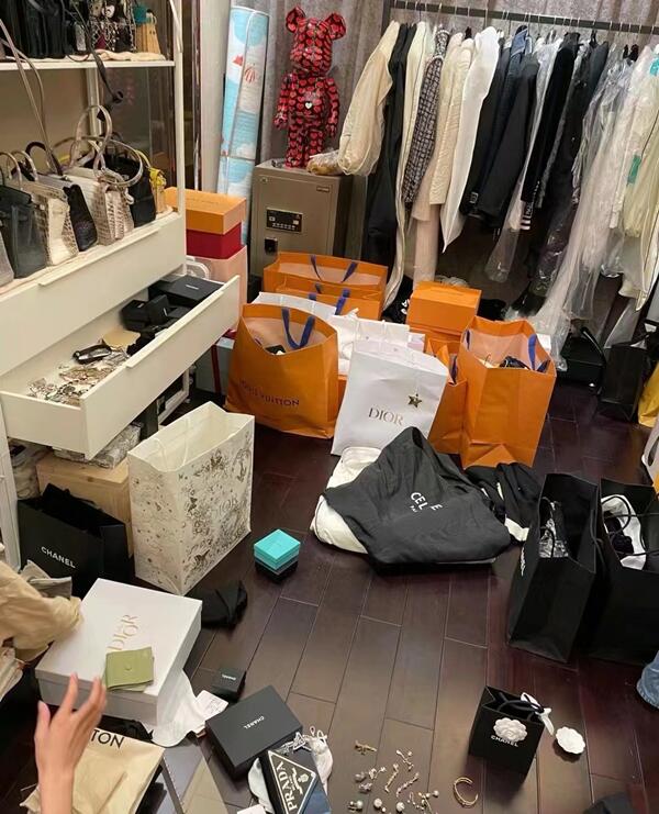 重庆丰都县回收顶奢鞋服